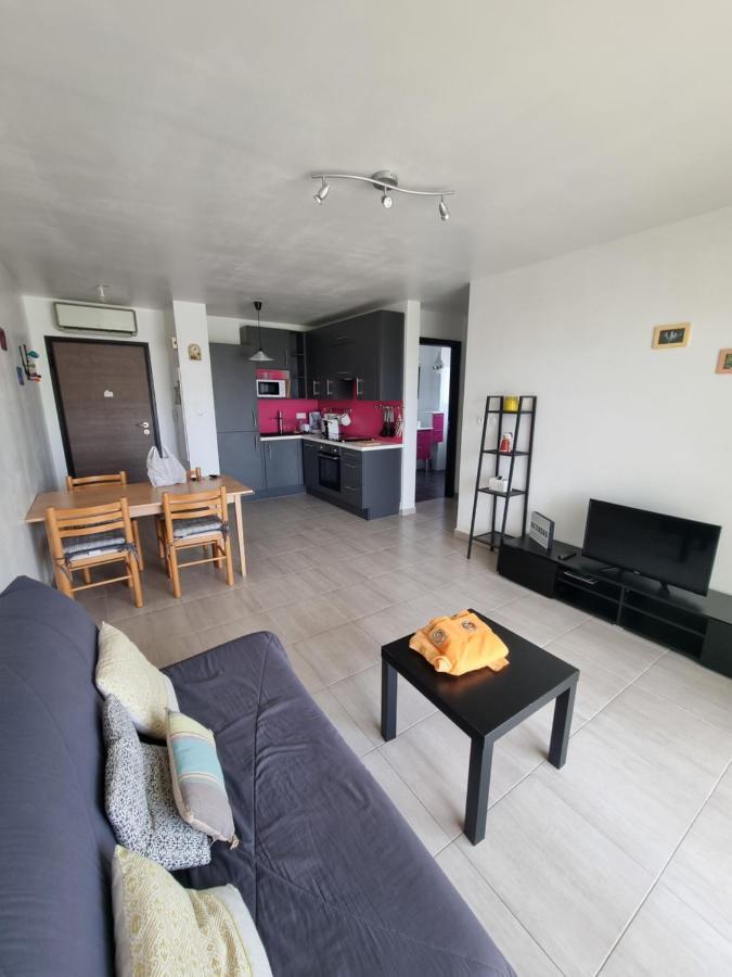 Joli T2 Dans Residence Avec Parking Biguglia  Exterior photo
